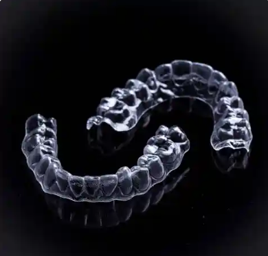 Folije za ispravljanje zuba – transparentni aligneri